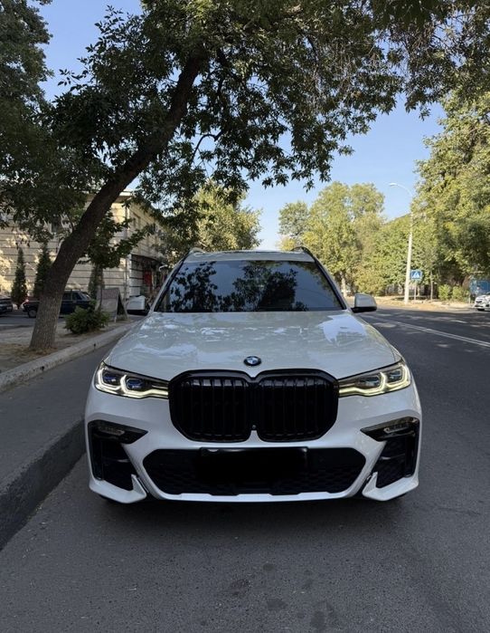 Срочно продается БМВ х7 50i Фул комплектация