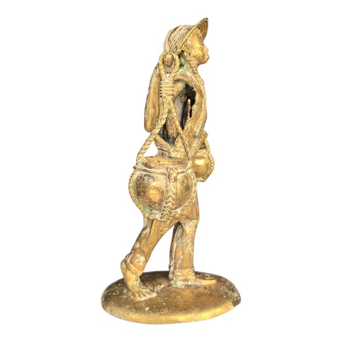 Statueta bronz semnată