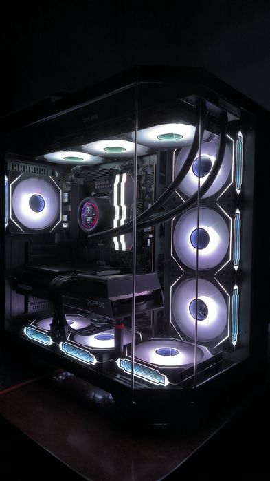 PC Gaming Ryzen 7 9800X3D/RX9070/32GB RAM/4TB SSD/850W PSU