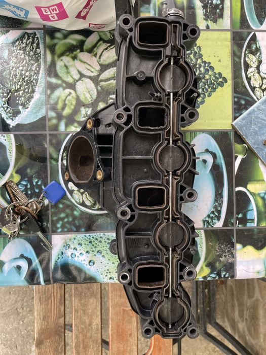 Galerie Admisie cu clapete CBAB 03L129711AG