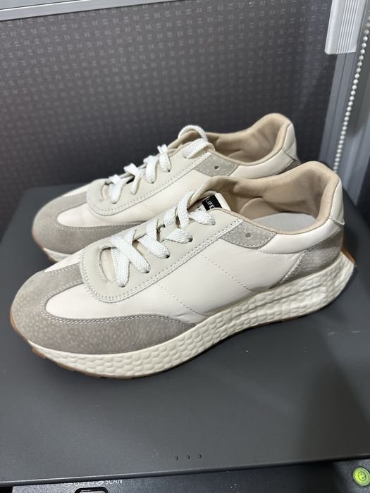 Продам Кроссовки