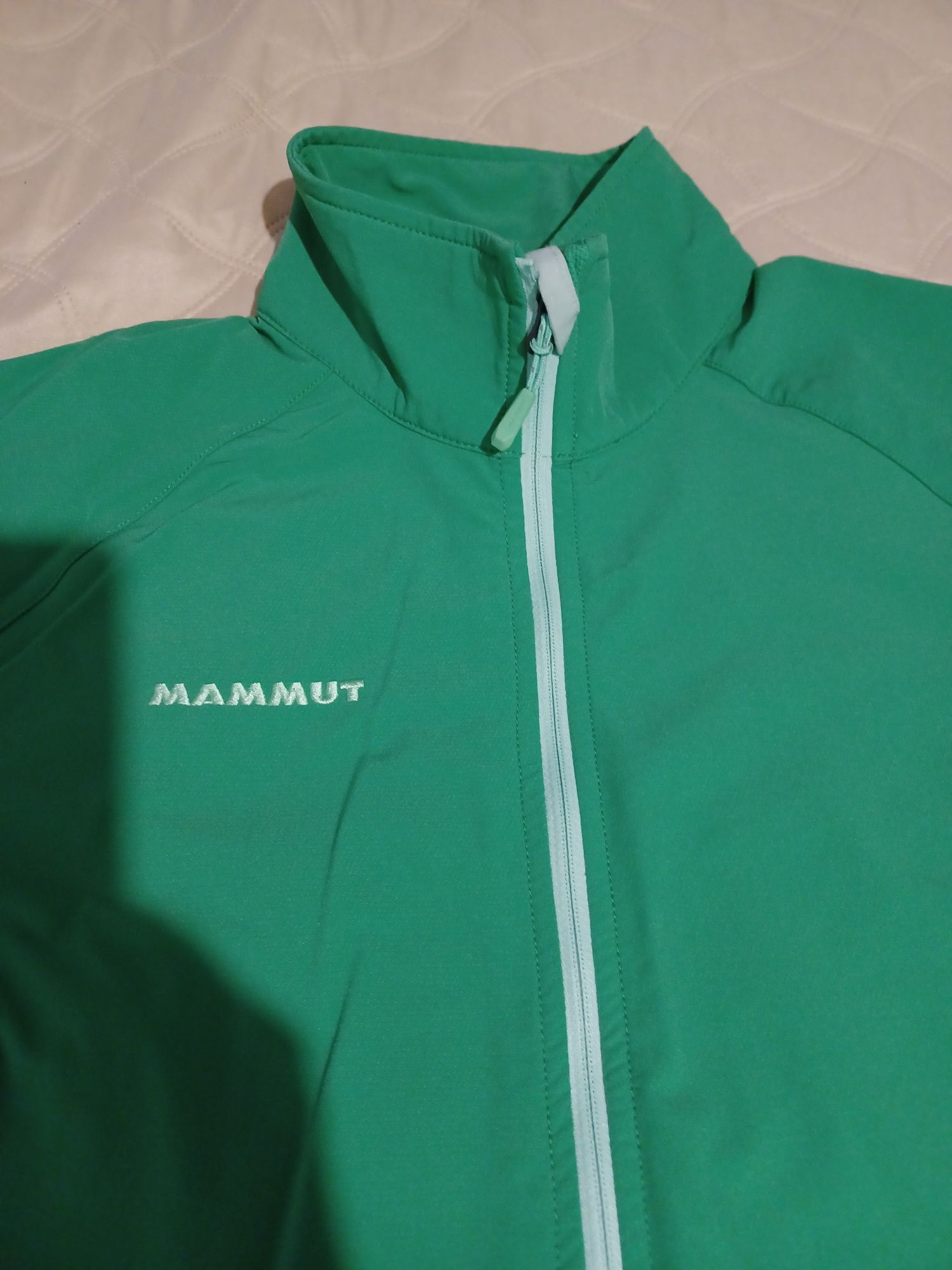 MAMMUT дамско софтшел яке в отлично състояние размер XL