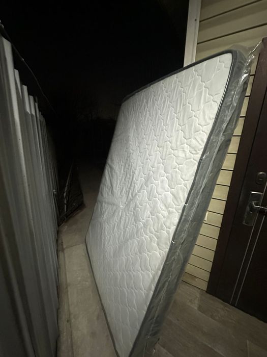 Матрас новый 140 200