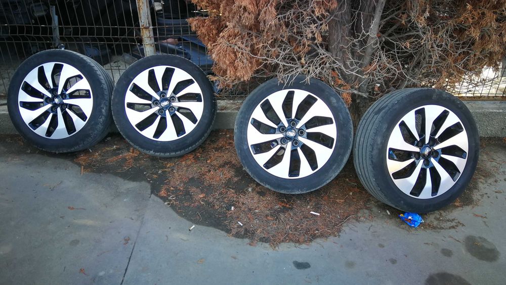 Jante Ford 5x108 R17 cu cauciucuri vara 215/50/17 Good Year ( jenti )