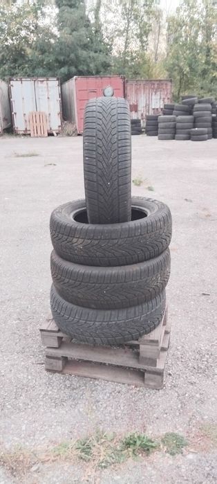 Гуми 215 60 16 Семперит Semperit 4 броя+. Нов внос. Като нови!