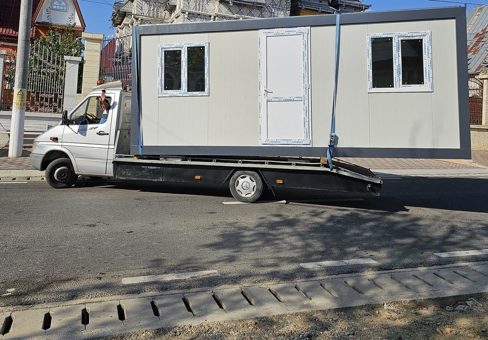 Vand containere tip birouri magazine spații comerciale trimit fără ava