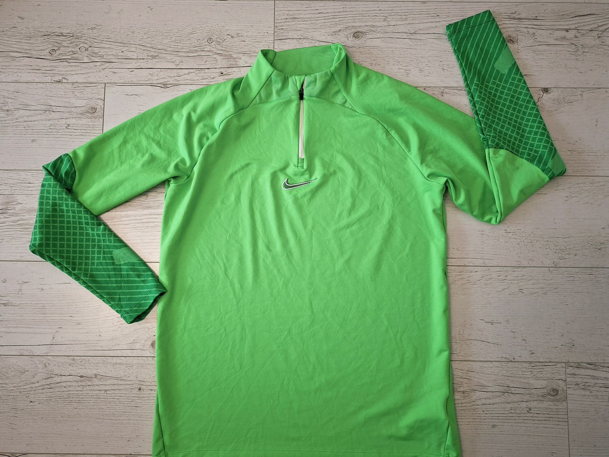 Nike Dry Fit-Ориг. Горнище Ново!