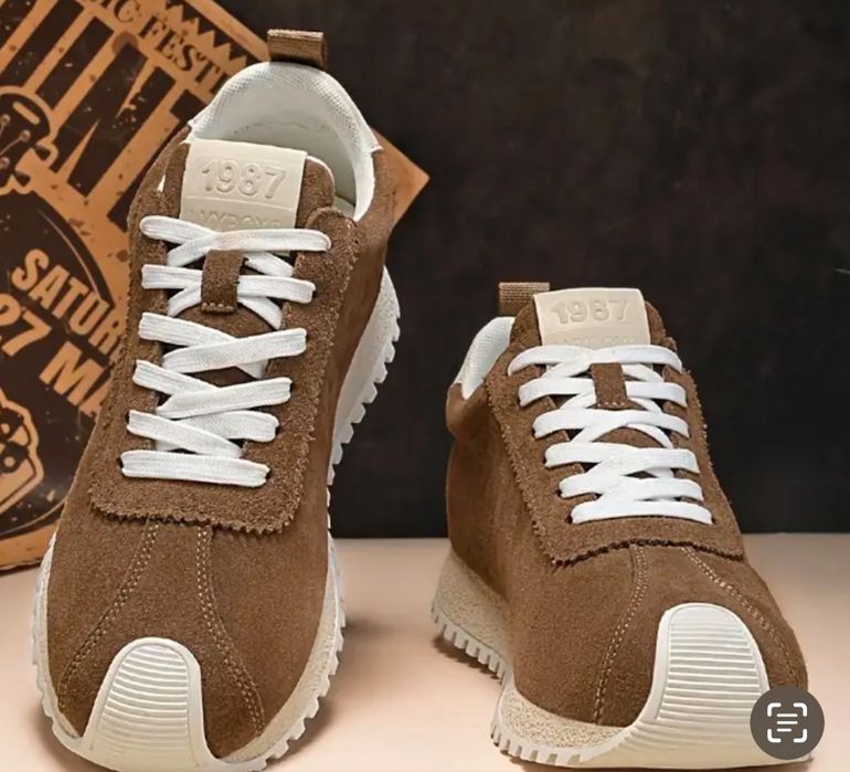 Кроссовки удобные всего 3000