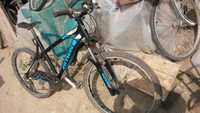 Bicicleta mountain bike B.TWIN