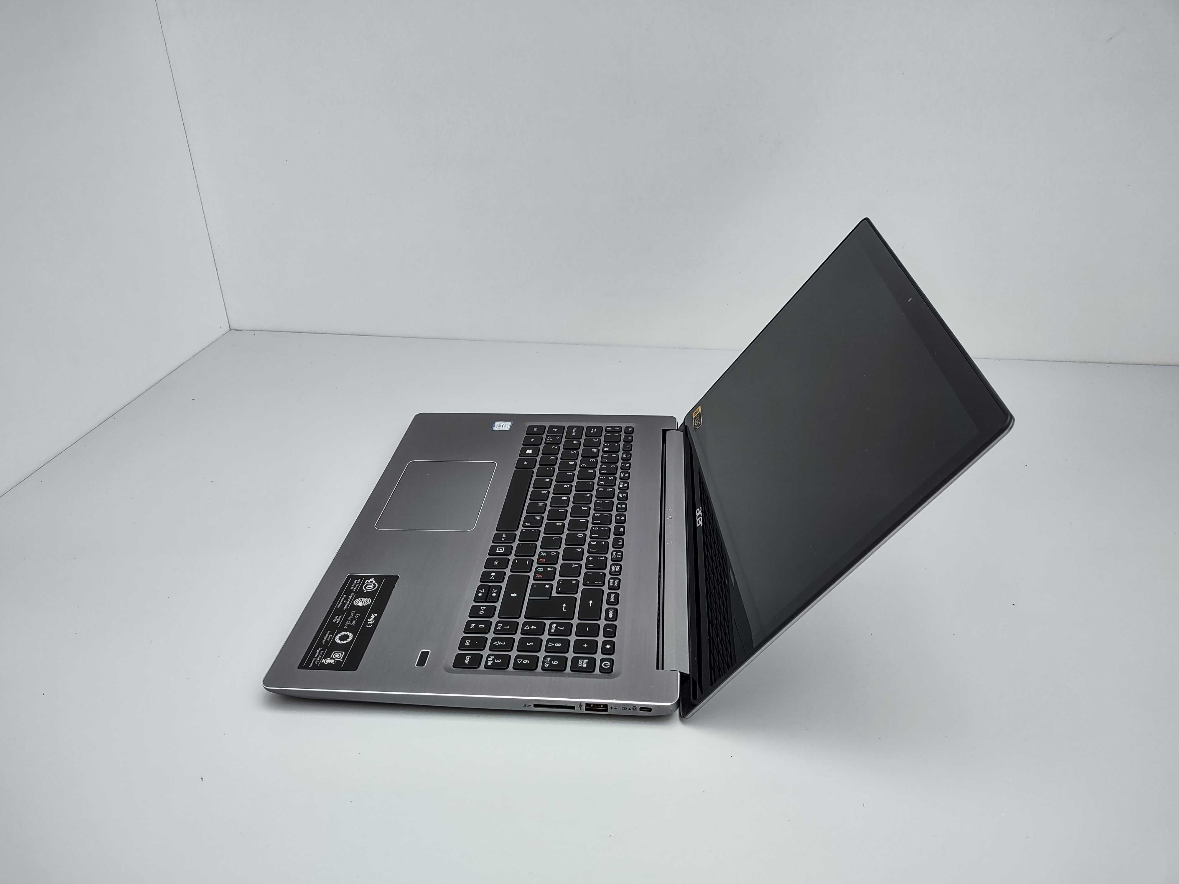 Laptop Acer FHD Procesor i3 7th gen 256 GB SSD