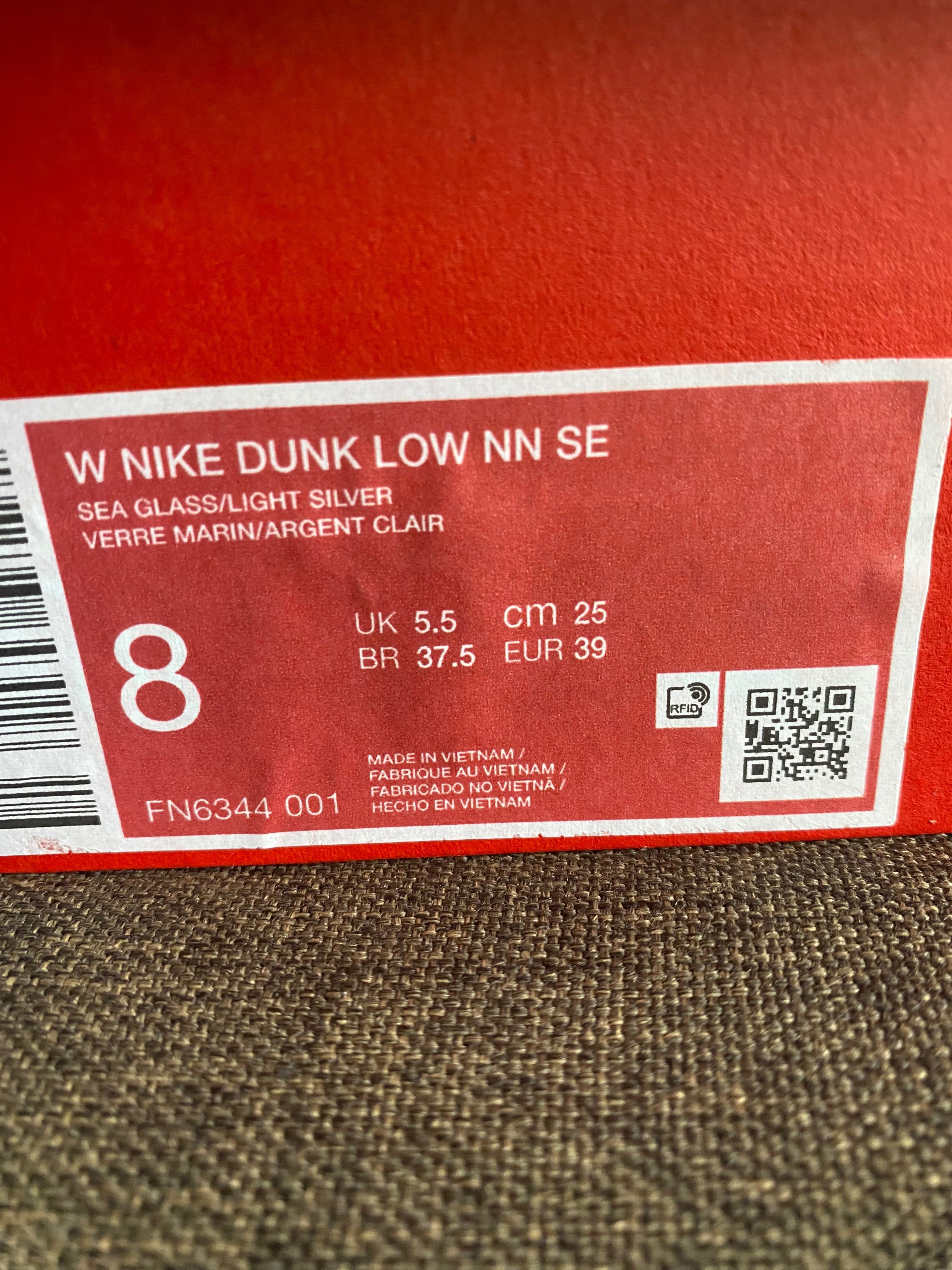 Дамски маратонки Nike Dunk Low