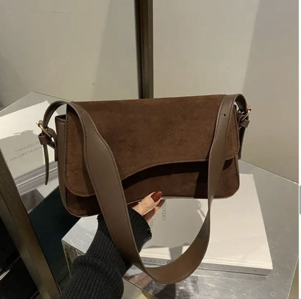 Продам женскую сумку