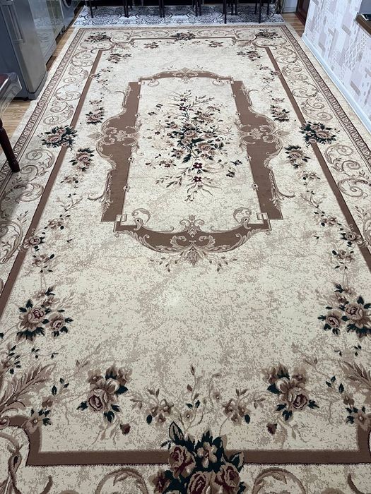 Гилам сотилади. Размери 7×3,5