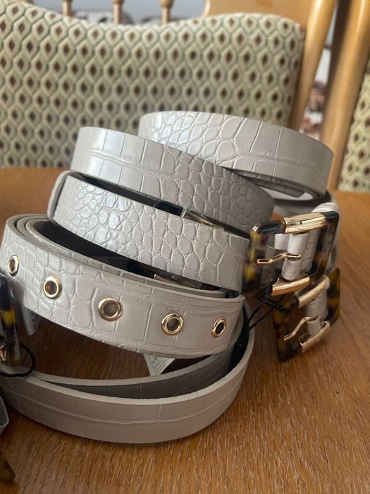 Vând lot de 14 curele  Carpisa , toate noi , 140 lei toate