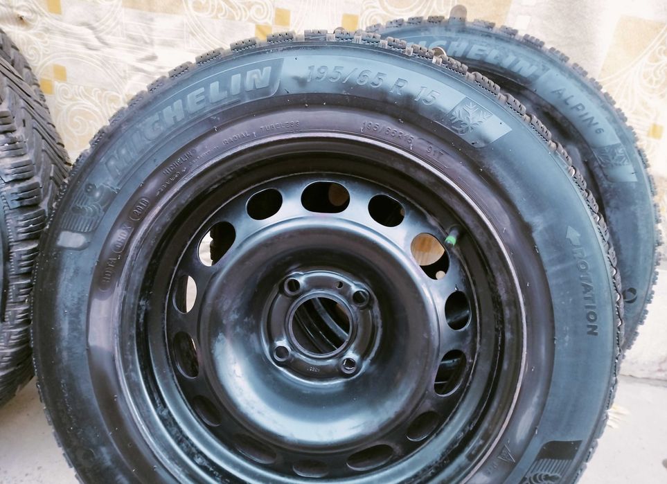 Set roti iarna Jante otel cauciuc Anvelope Michelin Alpin 195/65 R16
