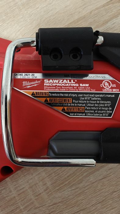 Fierăstrău sabie milwaukee m18 model destinat pietei de America