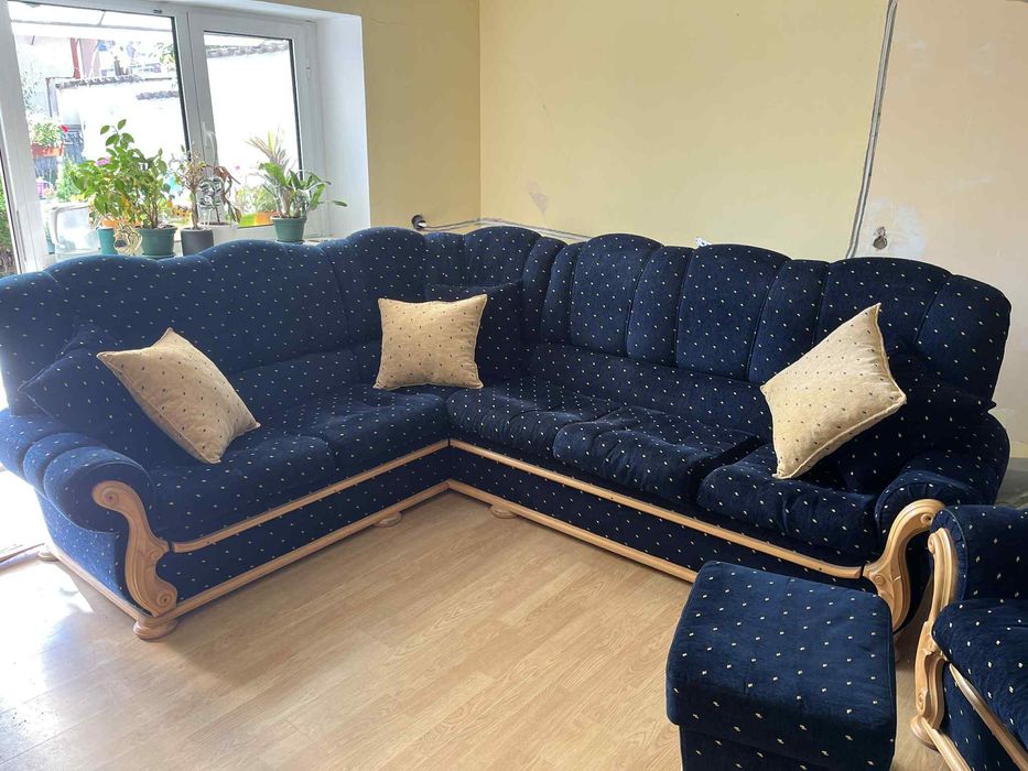 Голям ъглов диван