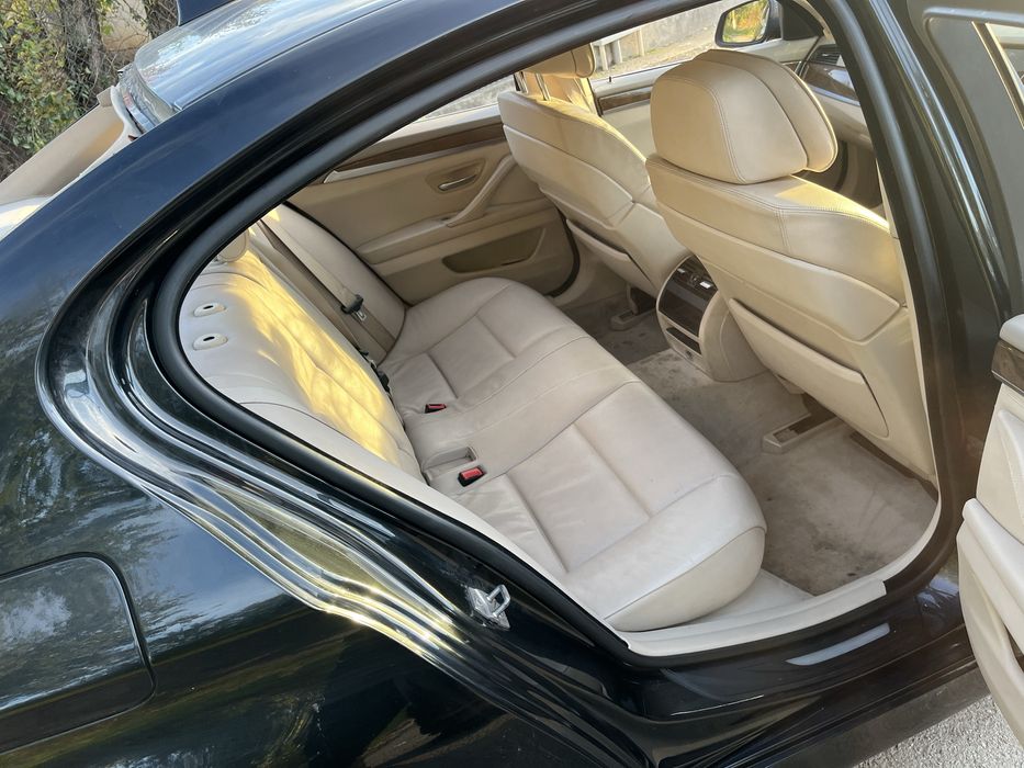 Vand urgent bmw f10 an 2011 de anglia cartea întreaga