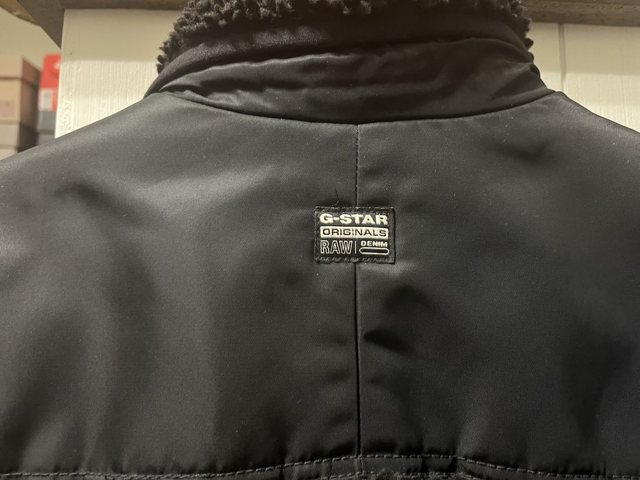 Продавам яке G-star