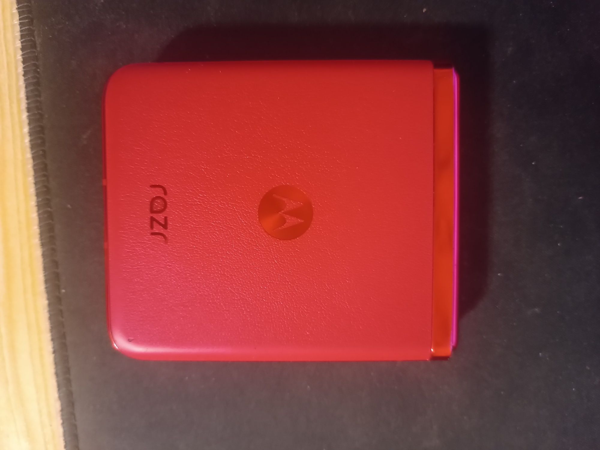 Motorola razer 40 ultra
