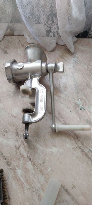 Мясорубка продается