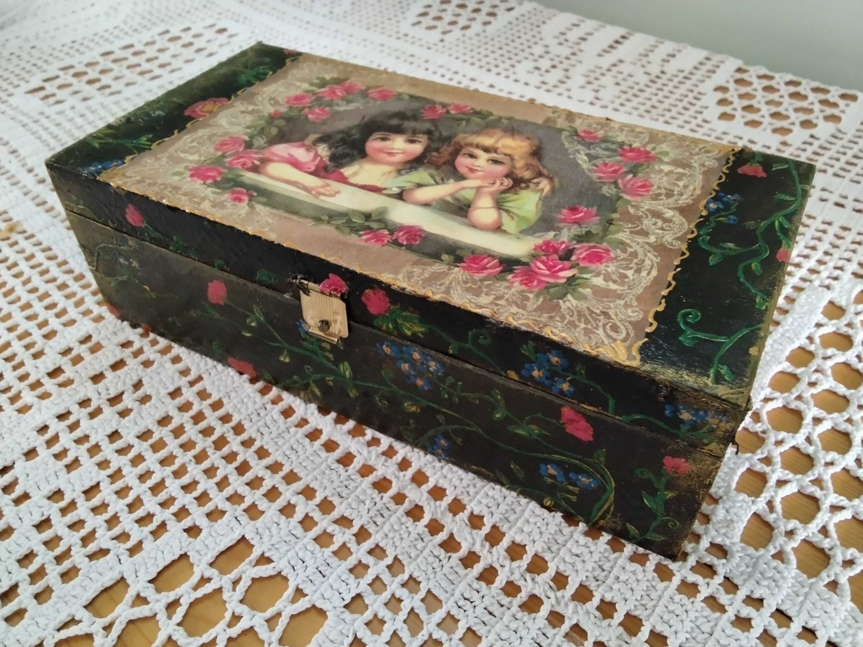 Винтидж ръчно декорирана кутия за детски съкровища