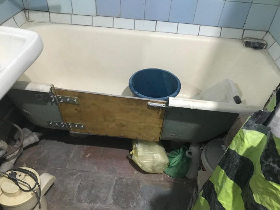 Отдам ванну чугунную на лом