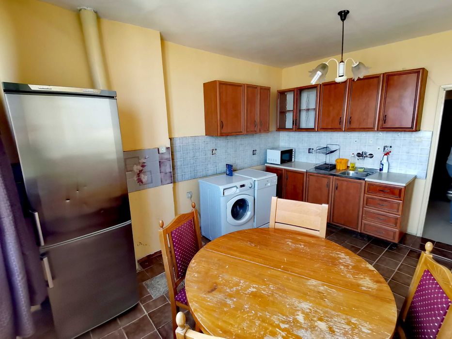 Дава се под наем Тристаен апартамент в Бургас, Център - 90 кв.м за 306 € - Снимка #5