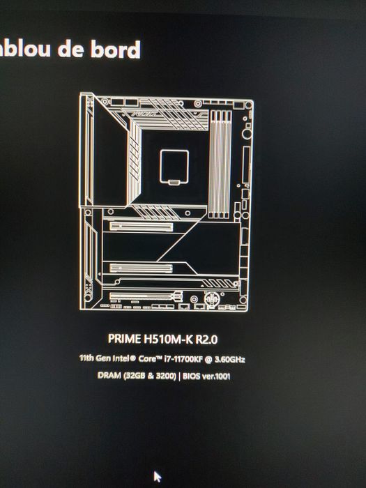 Vând unitate Gaming Rtx 5060