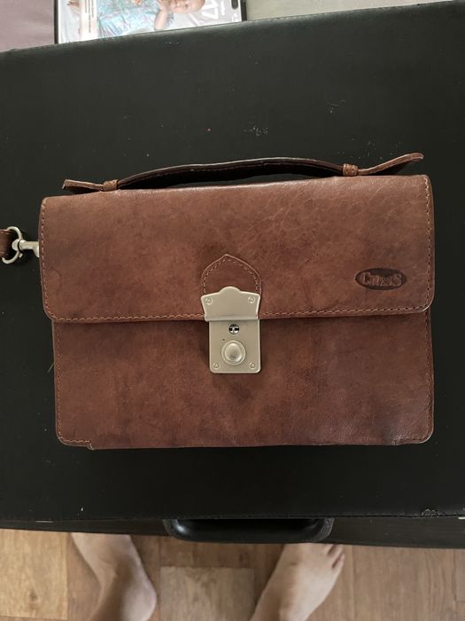 Барсетка коричневая кожа