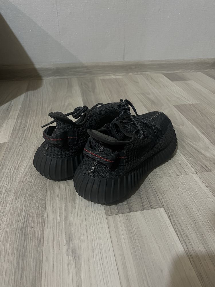 Adidas yeezy 350 v2 boost Reflective 45 номер черни