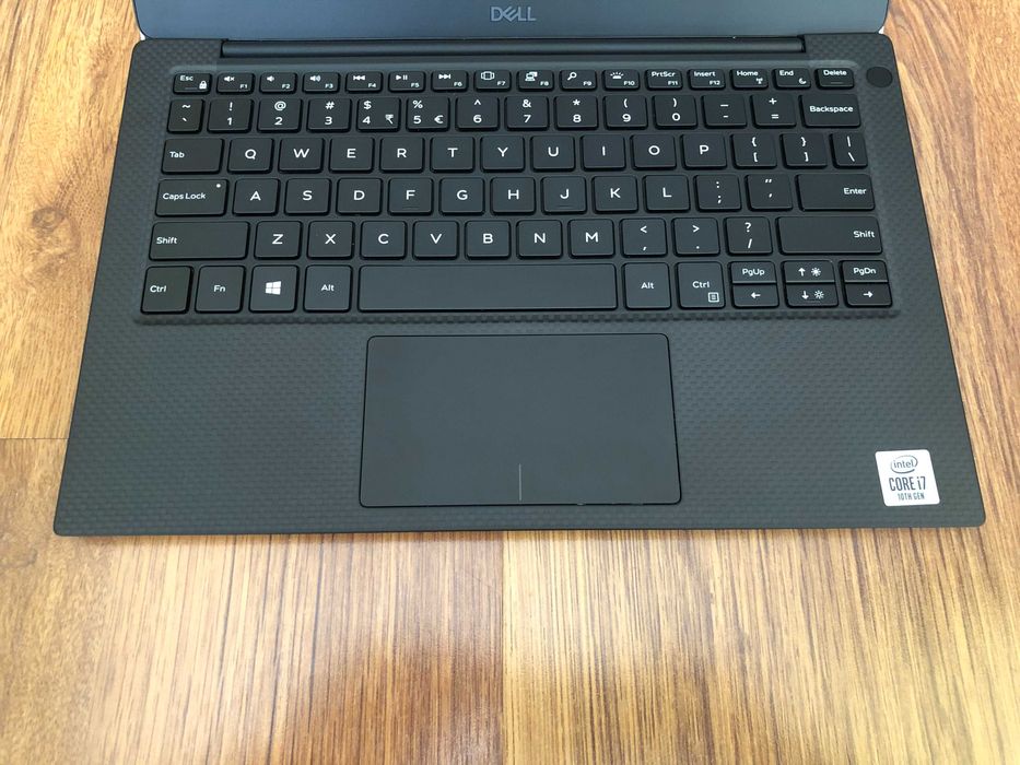 13.3' Full HD Core i7-10710u DELL XPS 7390 16GB RAM/512GB NVMe/Бат 6ч.