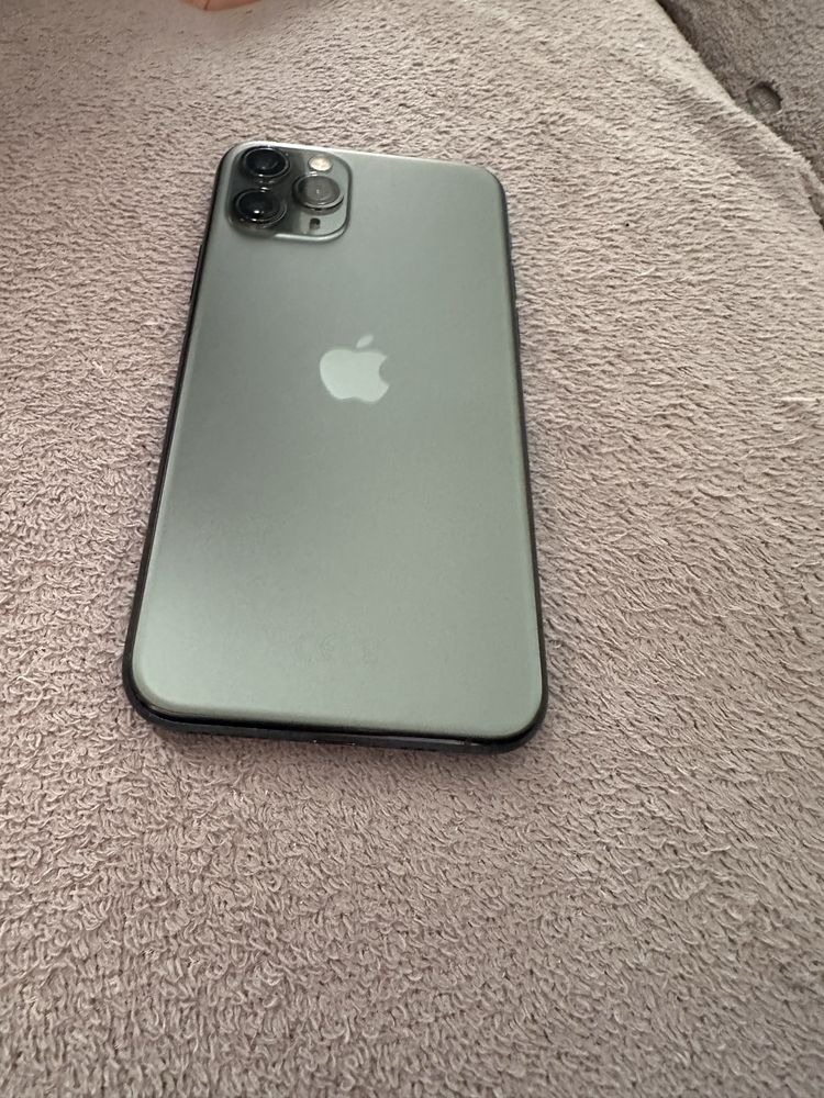 Iphone 11 pro functional 100%