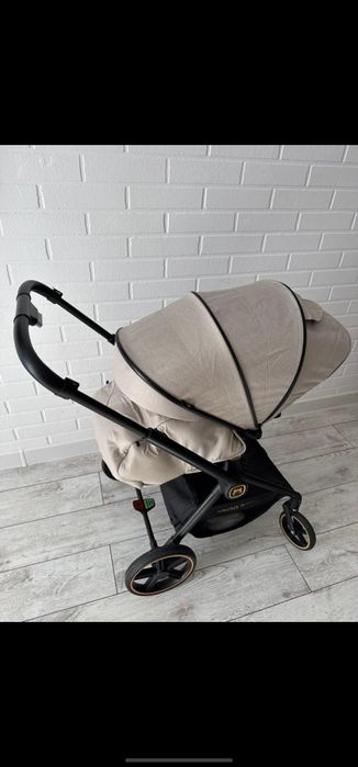 Коляска  детская прогулочная.