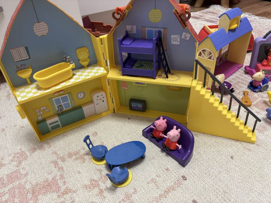 Peppa Pig/ Пепа пиг играчки - каравана, кухня, кола и др.