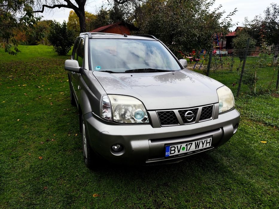 Vând Nissan X- Trail 2004