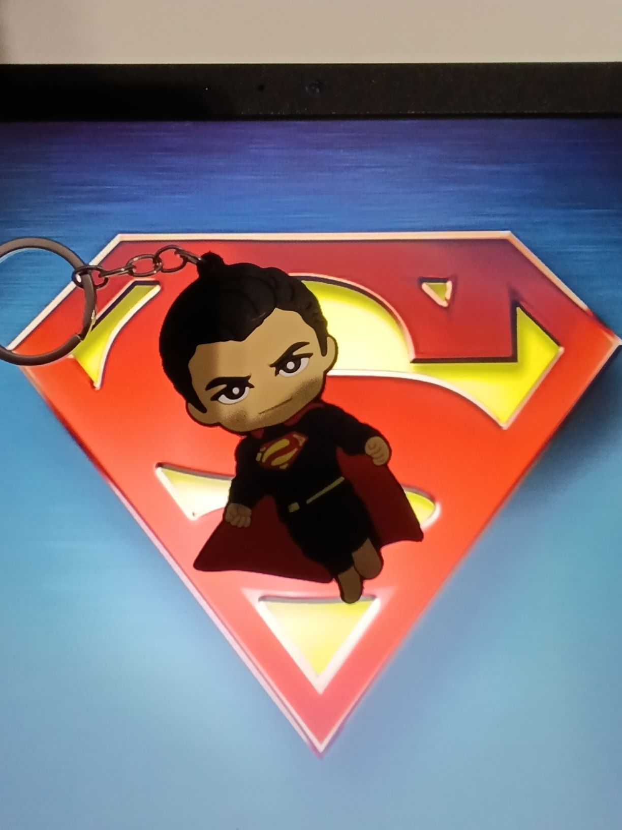 Двухсторонний брелок супергероя "Супермэн", DC.