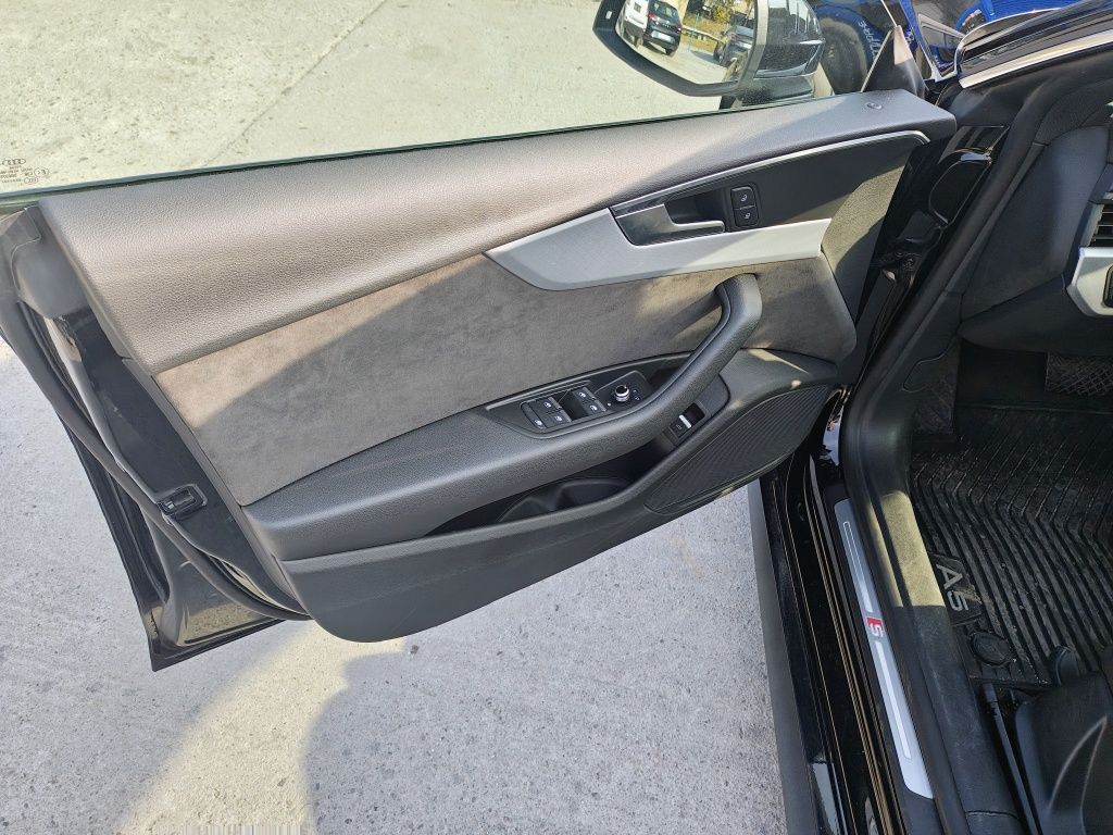Audi A5         S line