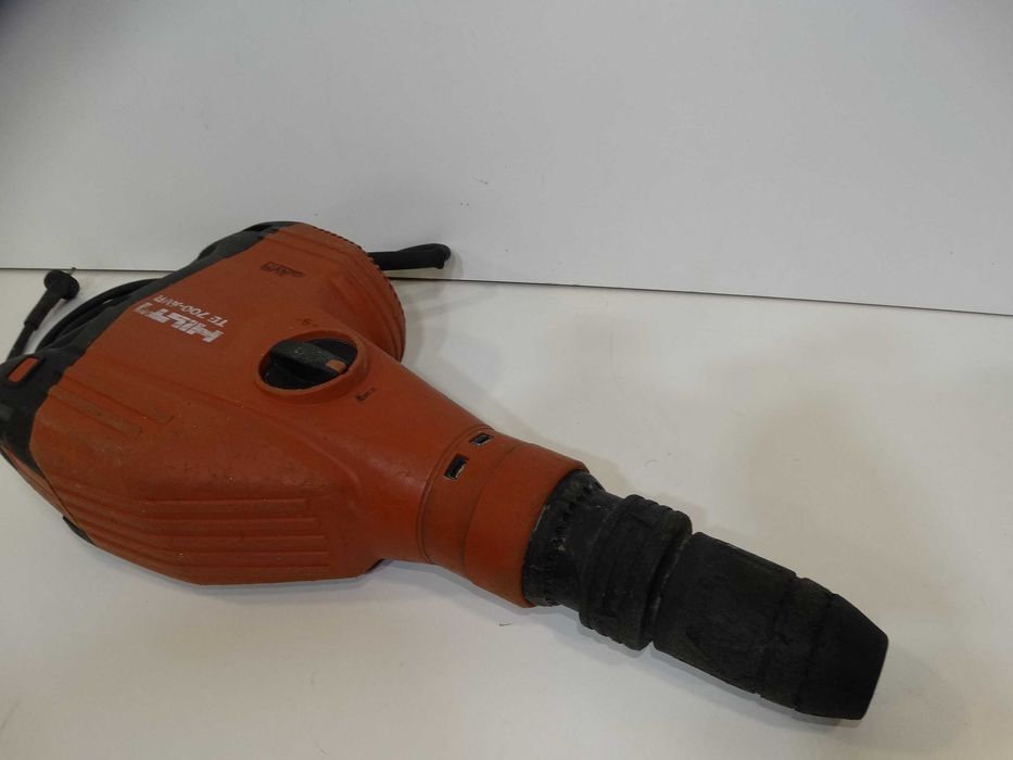 Hilti TE 700 AVR - Чист къртач