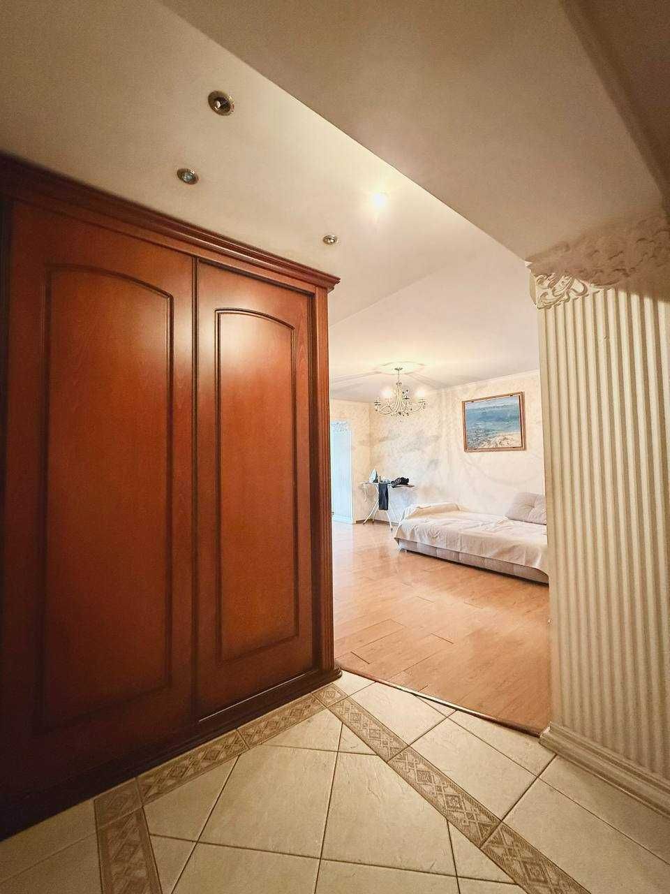 4-х комнатная переделана в 3-ную квартиру на Ц-1  ID: 2571