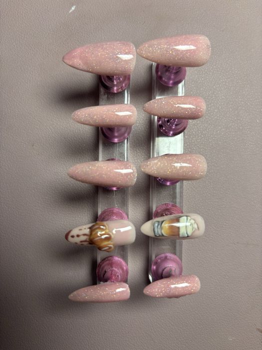 Press on излуствени нокти