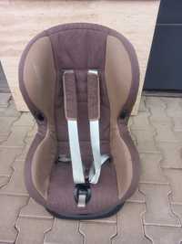 Столче за кола Maxi Cosi с подарък възглавничка за столчето