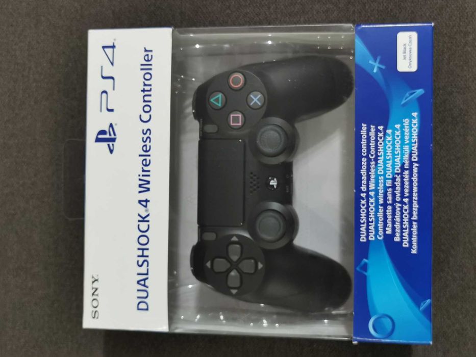 Контролер Sony PS4 Dualshock 4 V2 - Black, Чисто нов