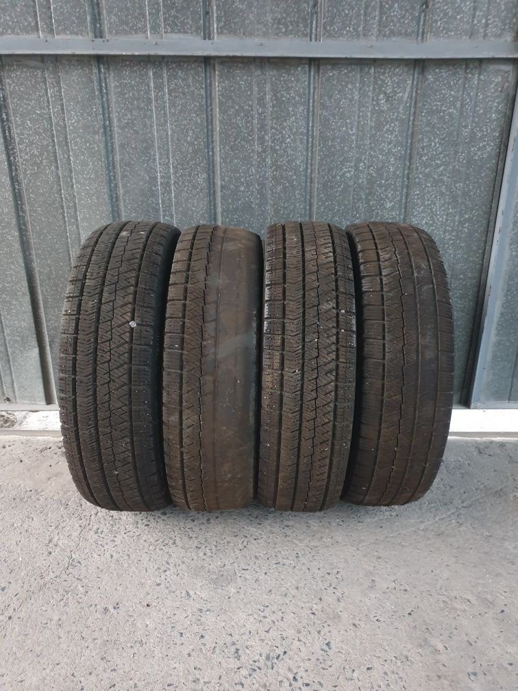 Шины комплект 175 70 R13 Bridgestone Blizzak Ice Blizzak Ice