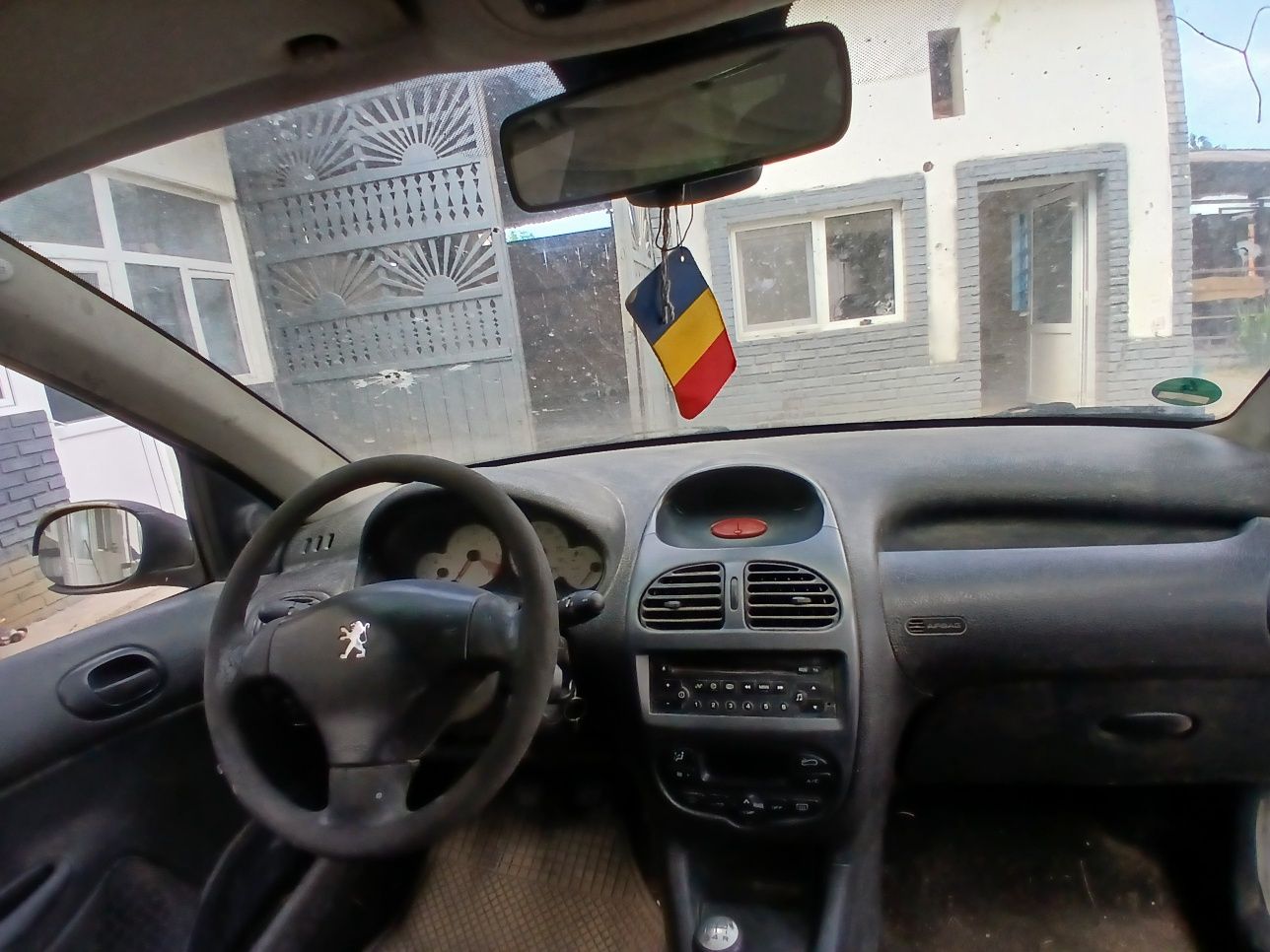 Vând Peugeot 206