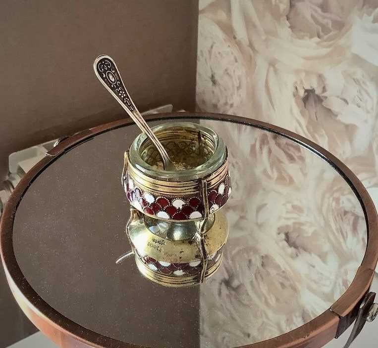 Мельхиоровая посуда вазочка,ложки, солонки