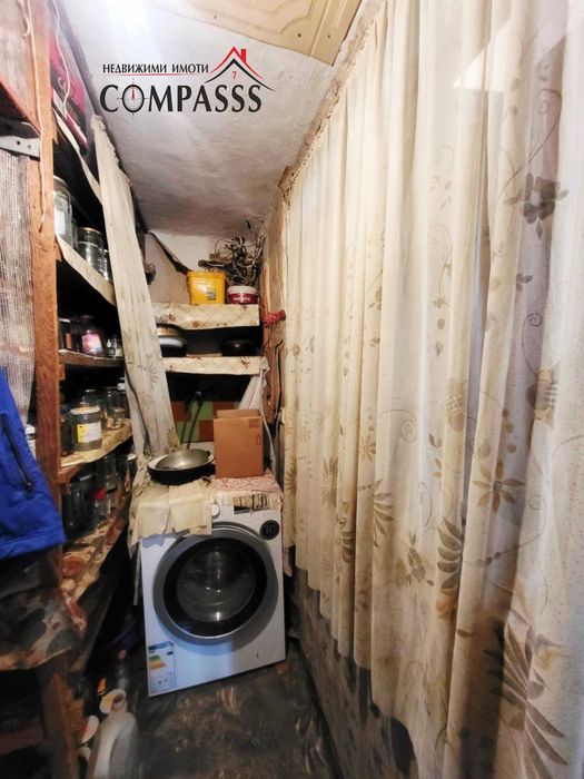 с. Малина, Общ. Ген. Тошево, къща с двор – 25053евро (49000лв.)