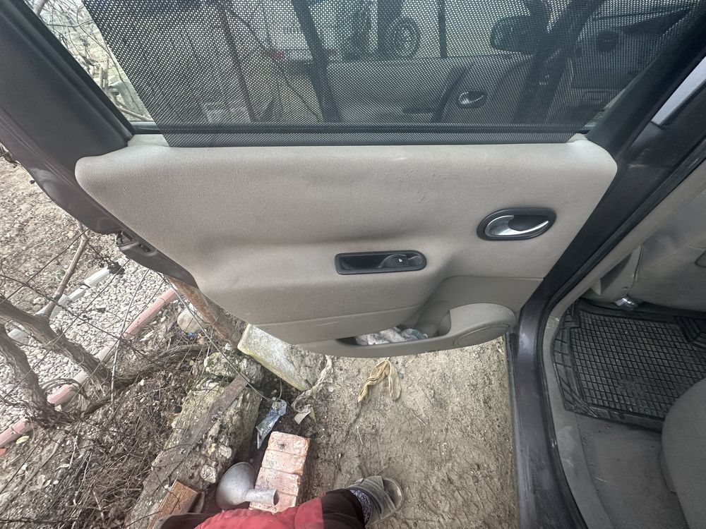 Piese Renault Scenic II