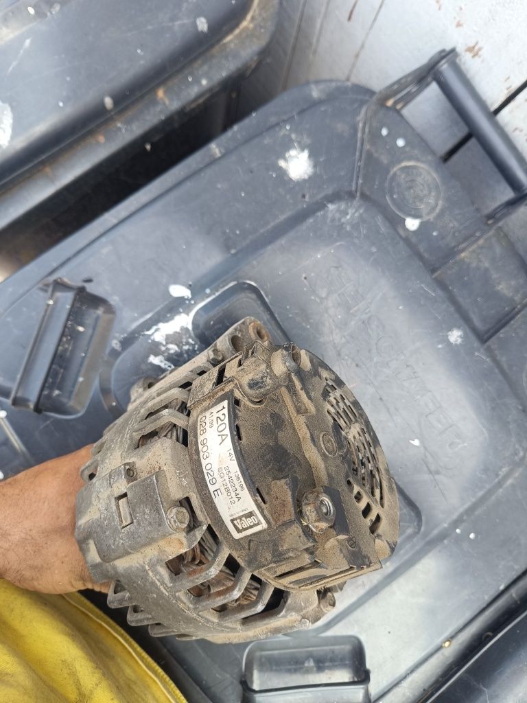 Alternator audi A4 B6 1.9diesel 2004