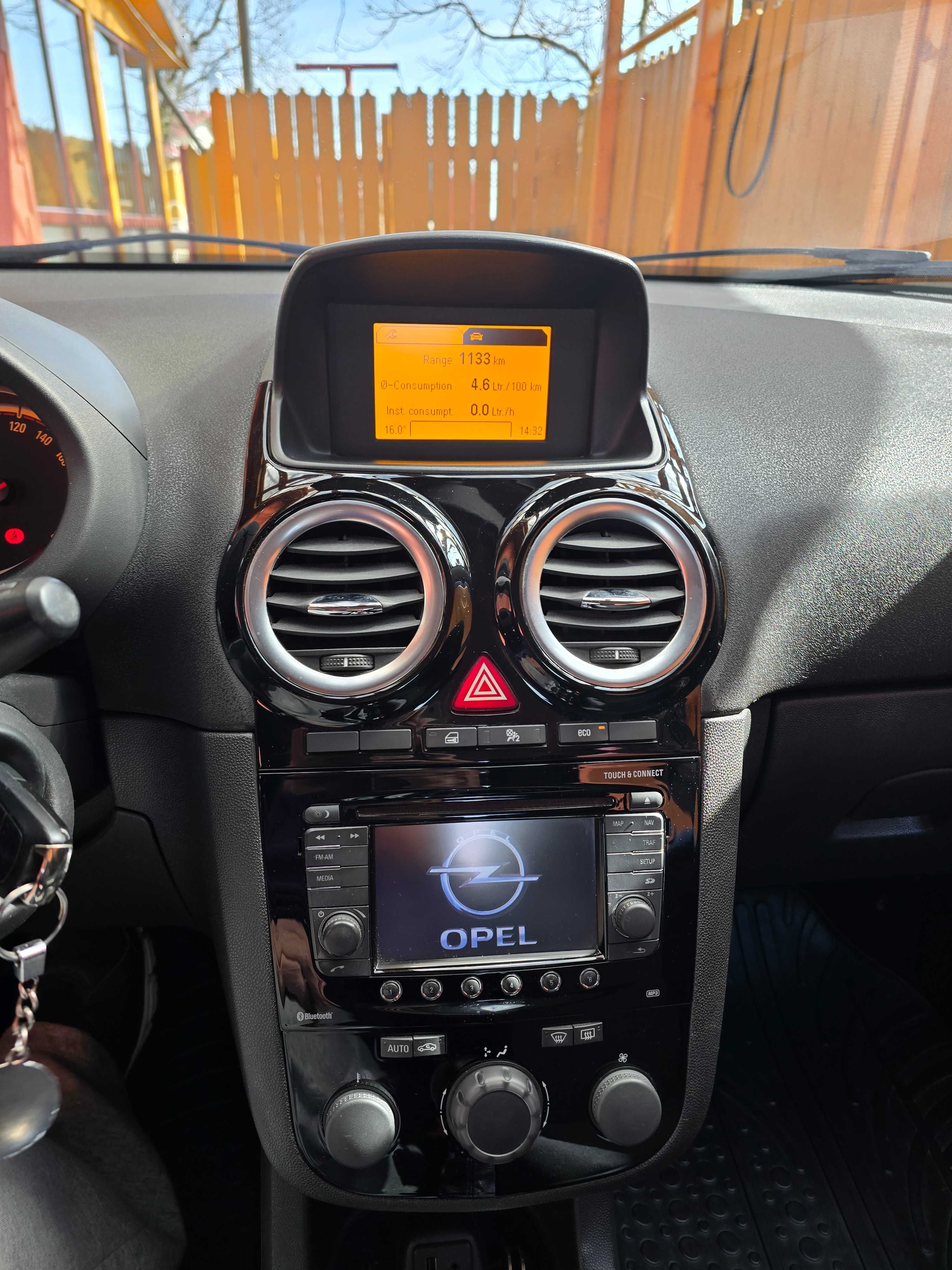 Opel Corsa  D - 2013